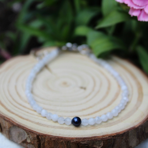Гривна "Moonstone"